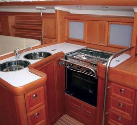 Boat In Bateau-hôtel *